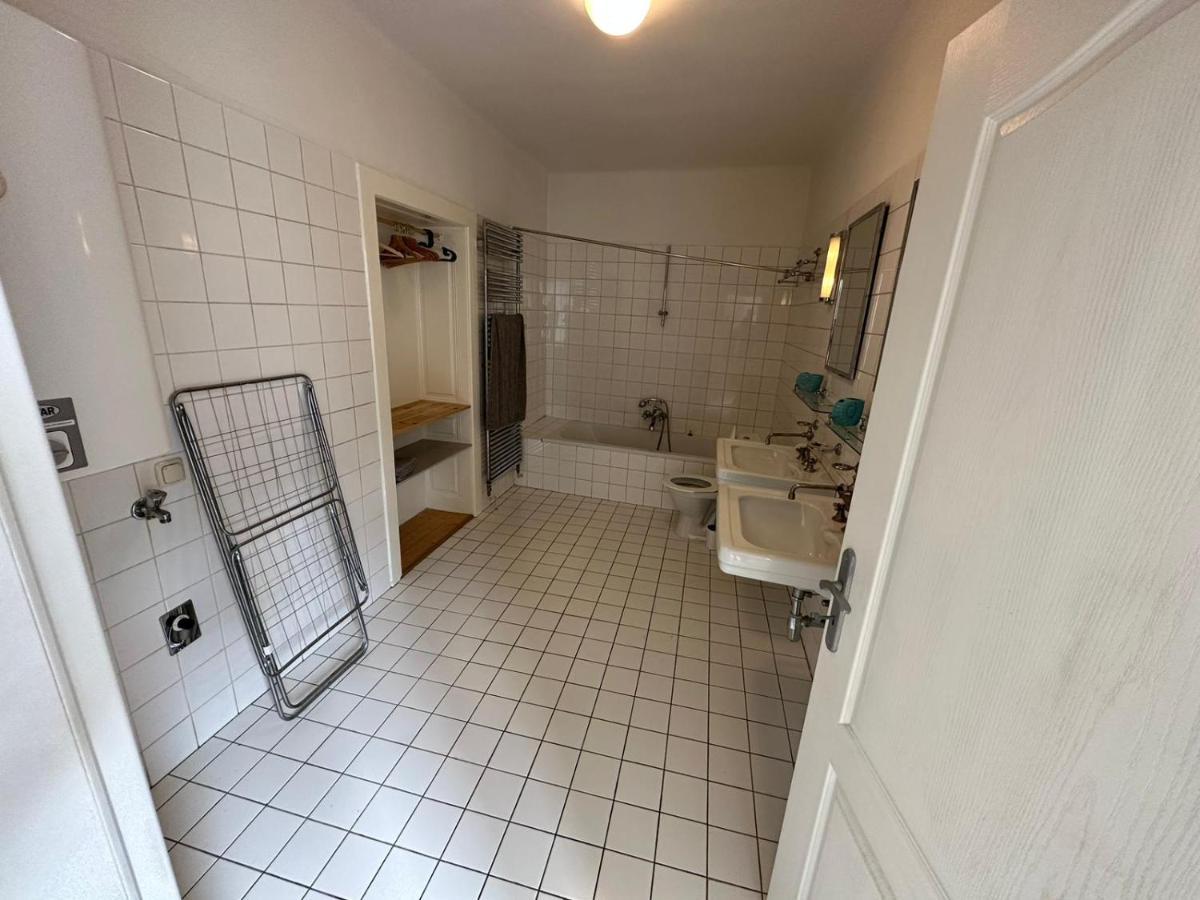 Central Plaza Family Apartment 2 Bedroom Bruckneudorf Eksteriør billede