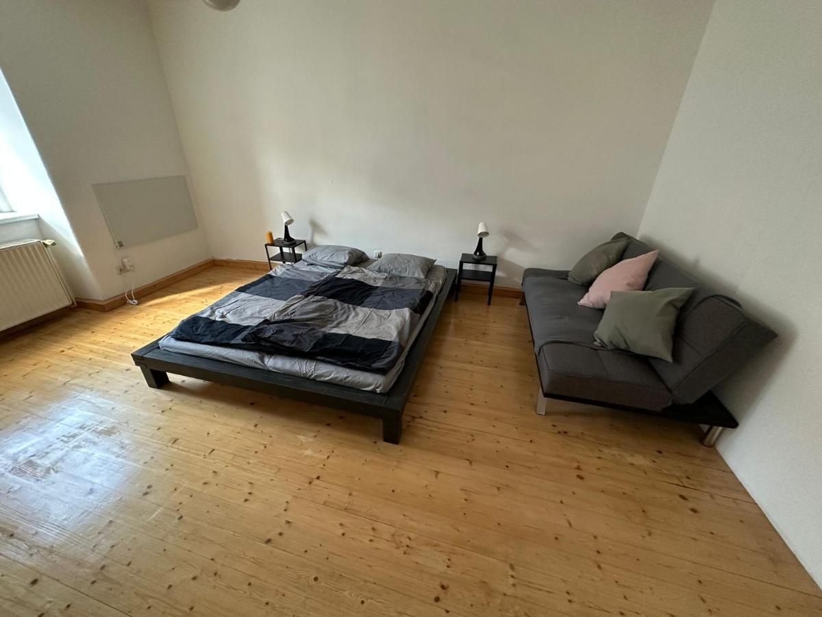 Central Plaza Family Apartment 2 Bedroom Bruckneudorf Eksteriør billede